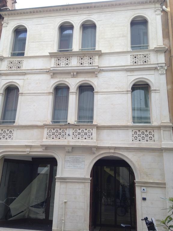 Borgoleoni 18 - Room And Breakfast Ferrara Exteriér fotografie